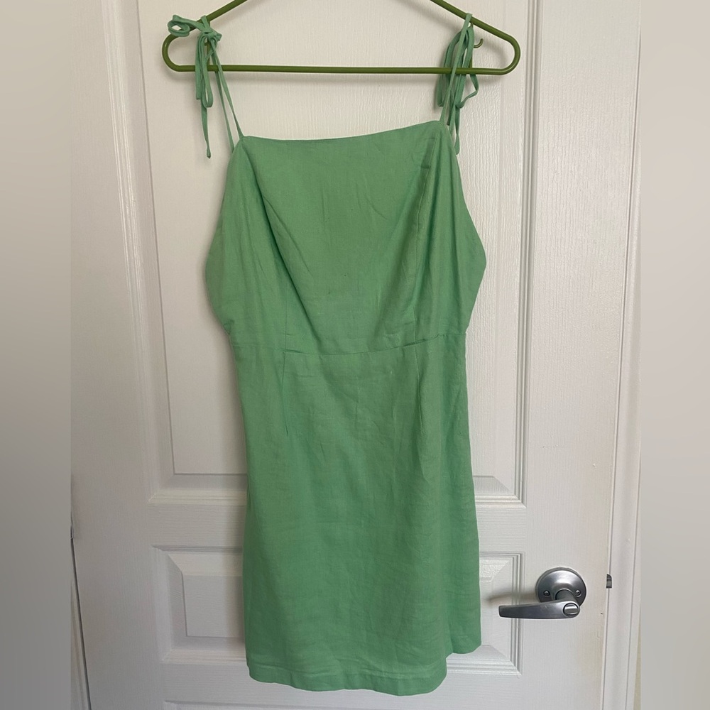 Glasson’s green linen dress